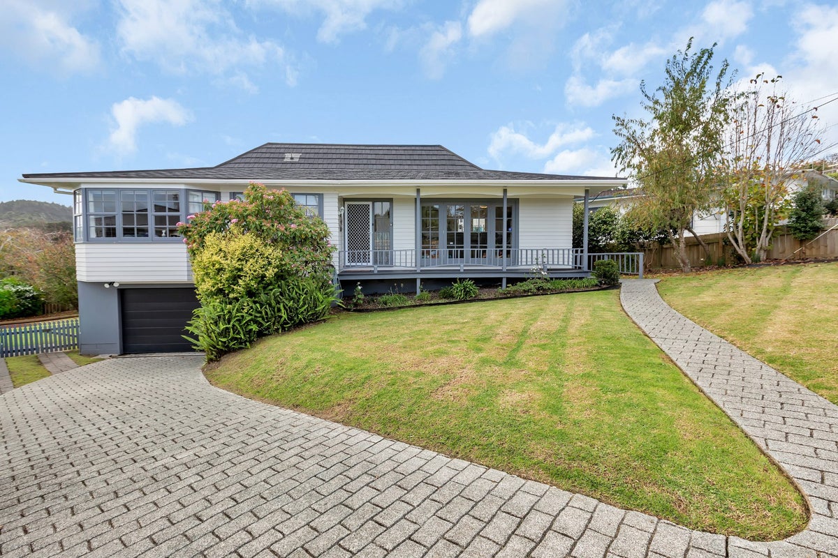 31 Clotworthy Crescent, Onerahi, Whangarei - Carousel 1