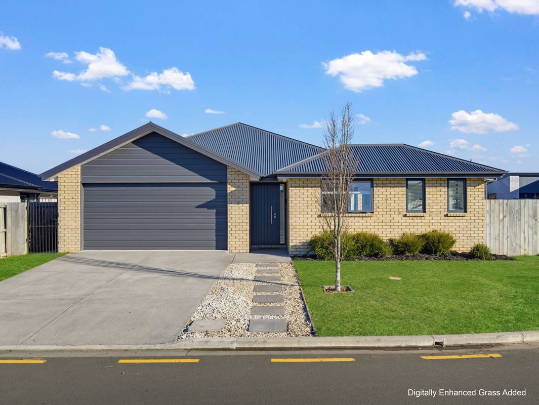 11 Lotus Place, Wigram, Christchurch - Carousel 1