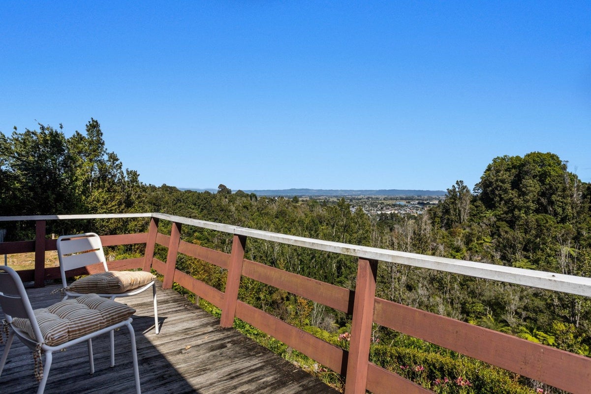 5 Bridger Glade, Whakatane, Whakatane - Carousel 2