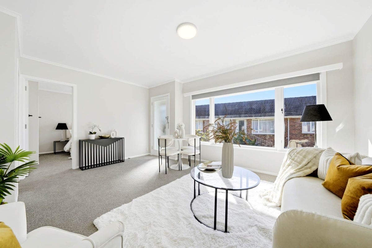 2/17 Dominion Street, Takapuna, Auckland - Carousel 2