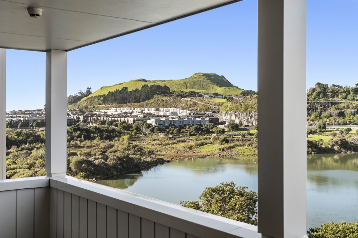 203/3 Percy Winstone Lane, Stonefields, Auckland - Carousel 1