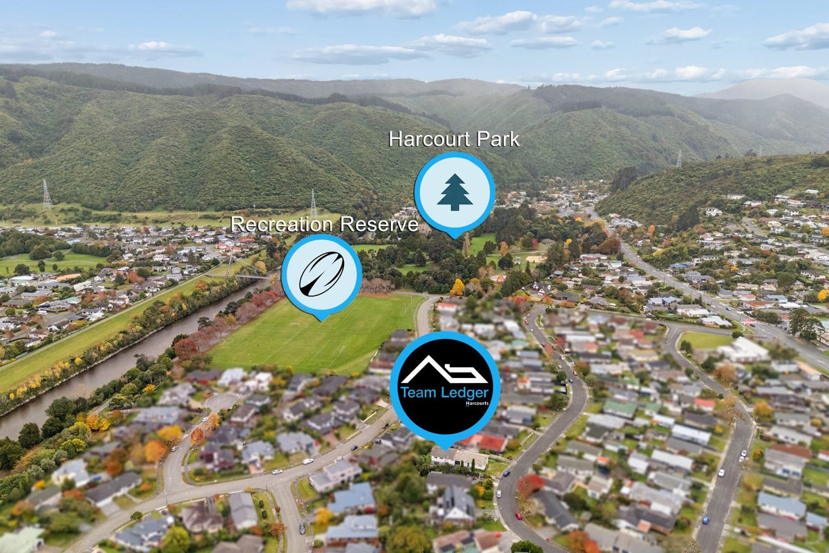 2/13 Roband Crescent, Brown Owl, Upper Hutt - Carousel 24