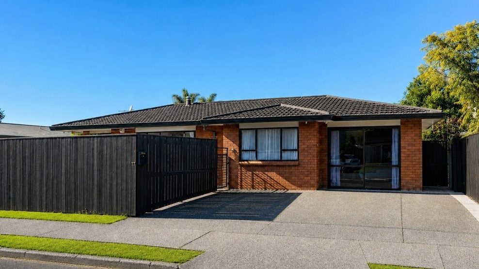77 Avondale Road, Taradale, Napier - Carousel 1