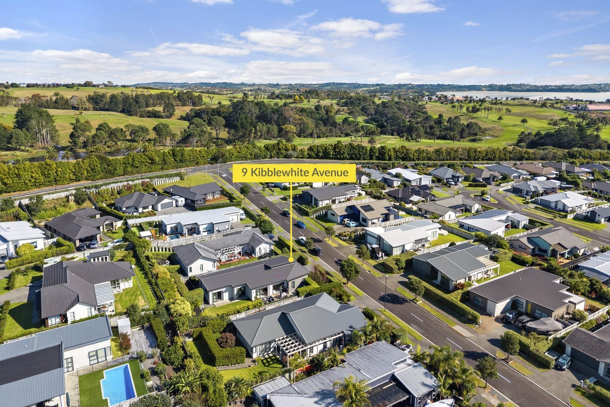 9 Kibblewhite Avenue, Beachlands, Auckland - Carousel 37