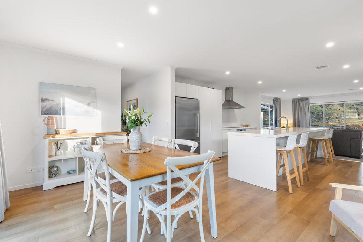 3 Shipton Court, Lower Shotover, Queenstown - Carousel 2