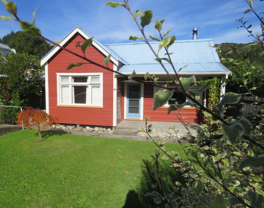 39 Shiel Street, Reefton, Reefton - Carousel 1