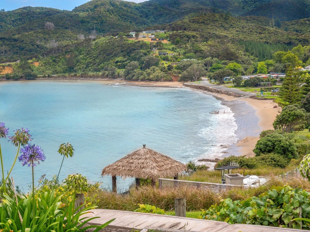 56 Peninsula Parade, Hihi, Mangonui - Carousel 2