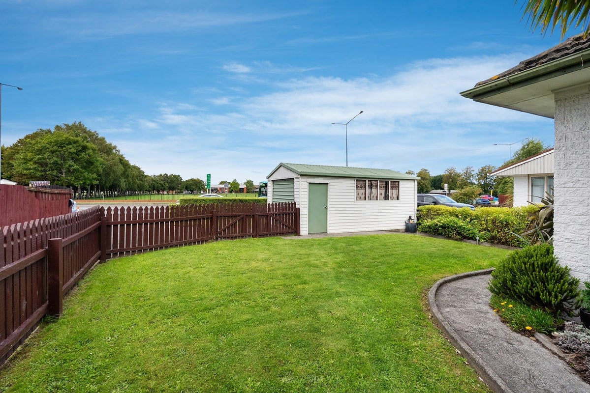 205 Main North Road, Redwood, Christchurch - Carousel 2