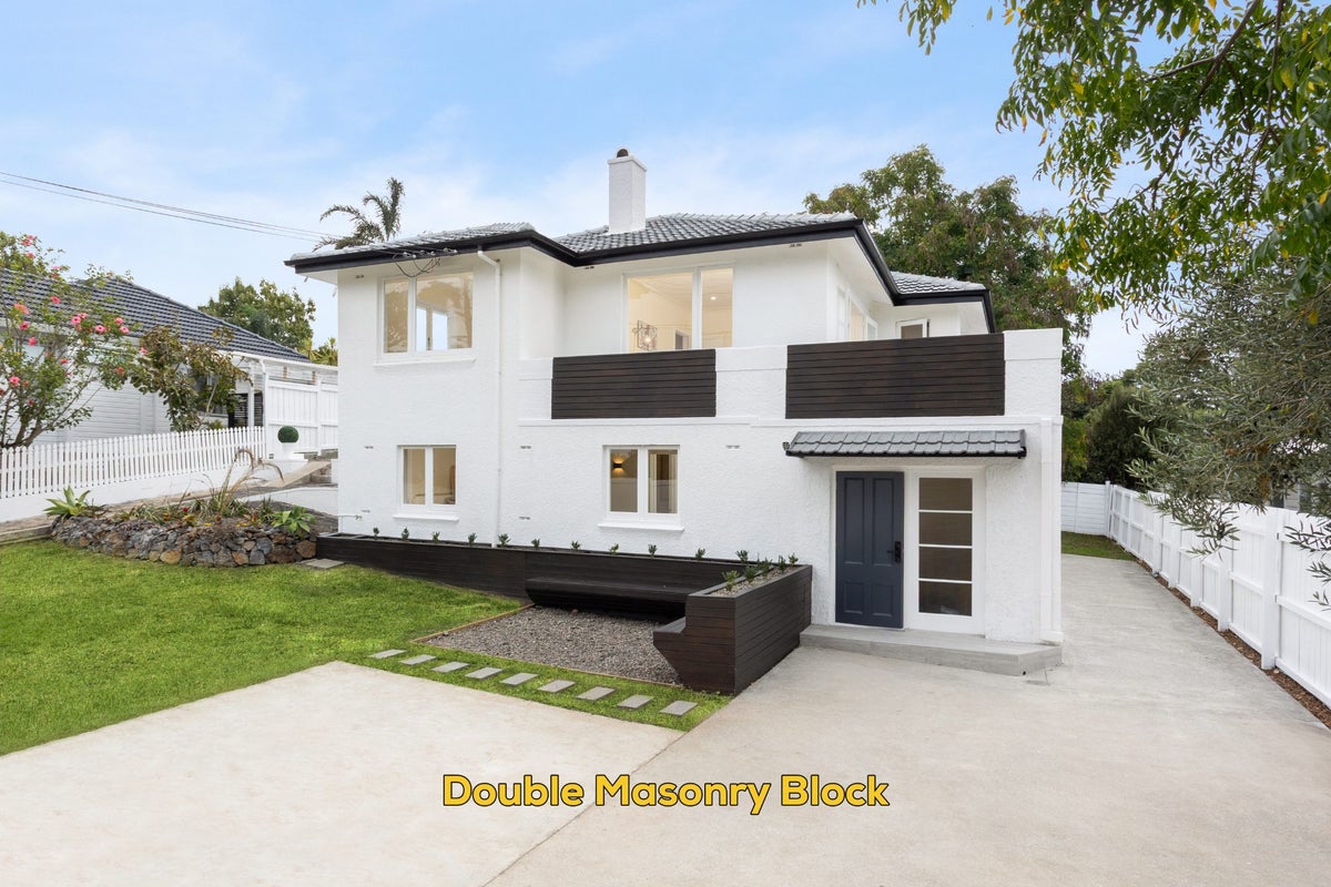66 Malvern Road, Morningside, Auckland - Carousel 1