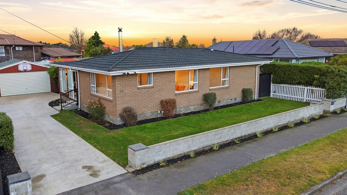 274 Lake Terrace Road, Shirley, Christchurch - Carousel 1