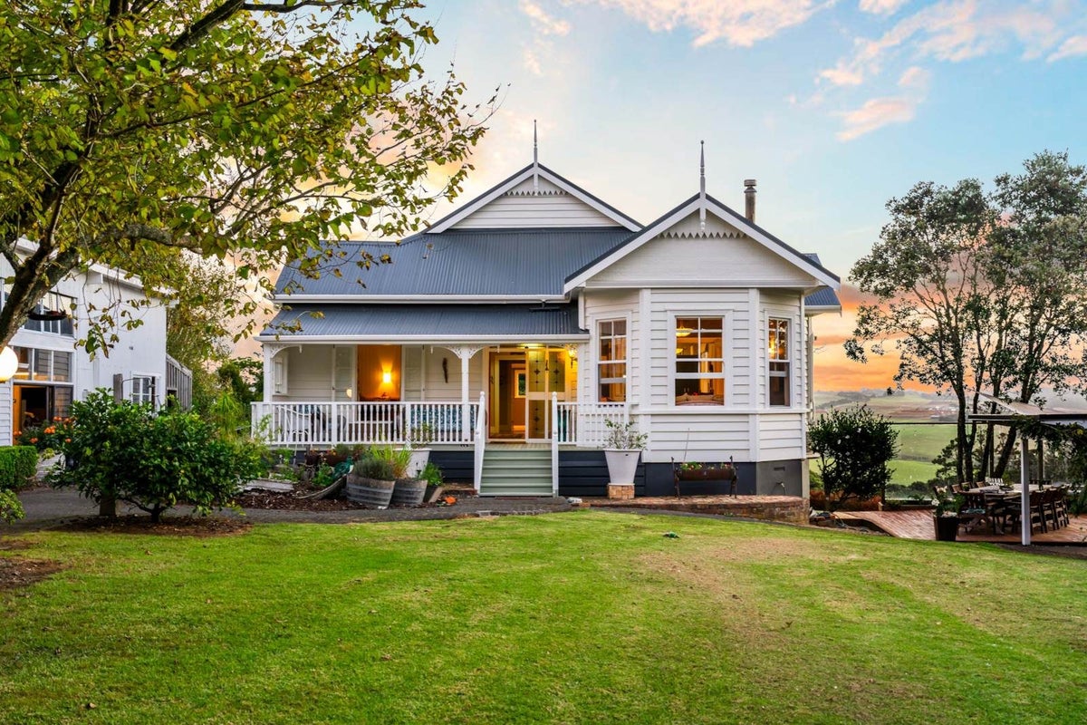 71 Hamilton Road, Waimauku, Waimauku - Carousel 1