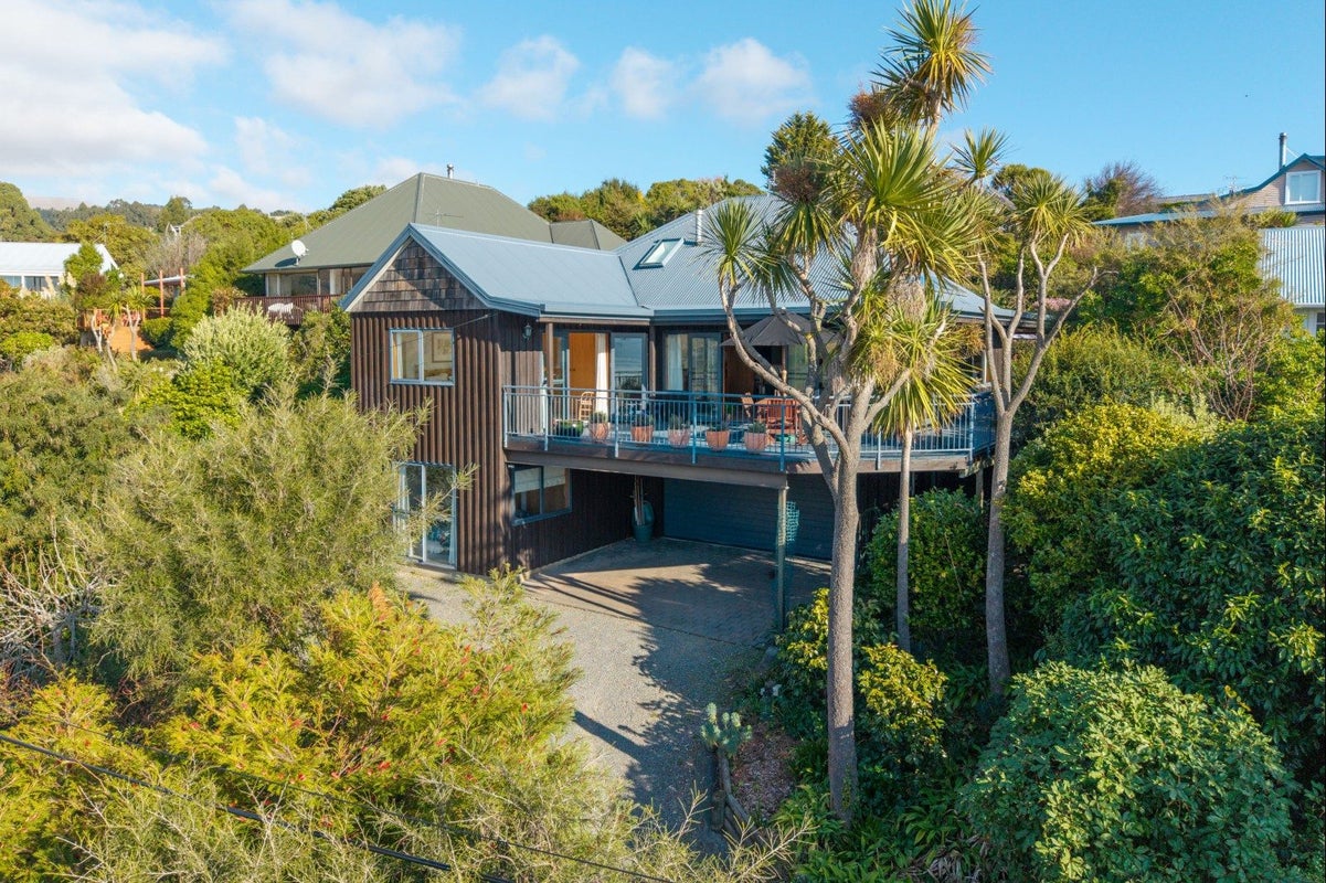 17 Te Ra Crescent, Diamond Harbour, Diamond Harbour - Carousel 1