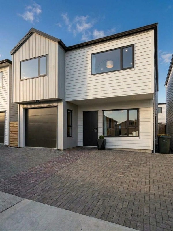 51A Andrew Road, Howick, Auckland - Carousel 1