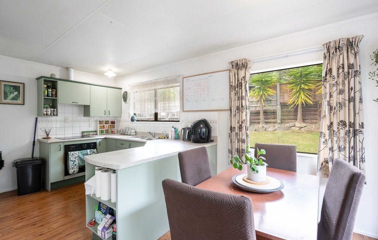 2/17 Newman Drive, Enner Glynn, Nelson - Carousel 2