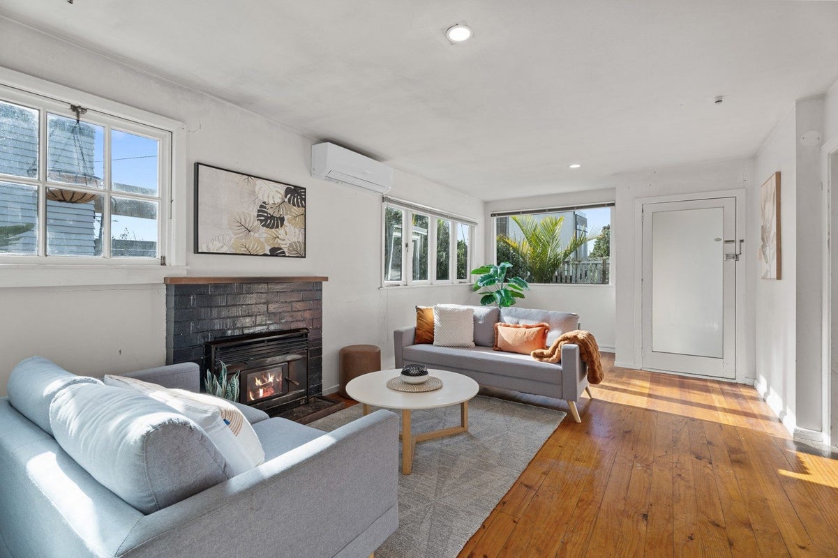 152B Glengarry Road, Glen Eden, Auckland - Carousel 2