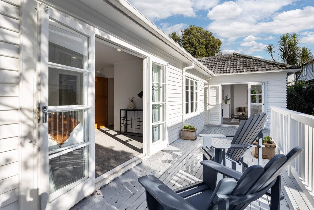 32 Athens Road, Onehunga, Auckland - Carousel 1