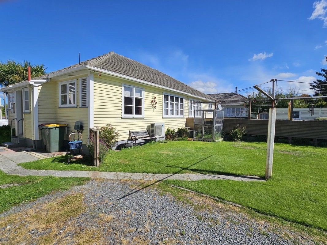 92 Clyde Street, Balclutha, Balclutha - Carousel 1