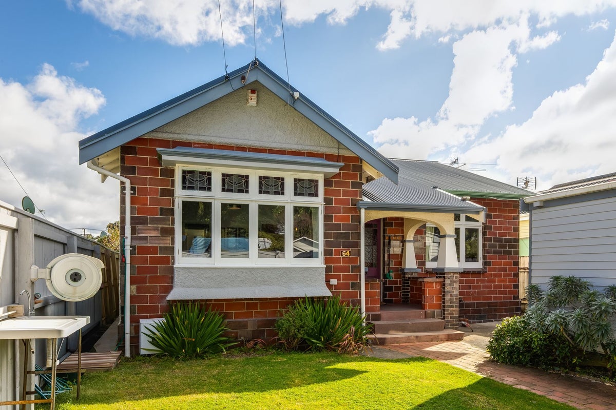 64 Oroua Street, Eastbourne, Lower Hutt - Carousel 25