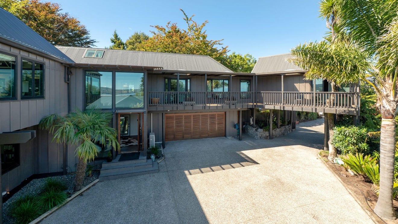 14 Taharepa Road, Hilltop, Taupo - Carousel 1