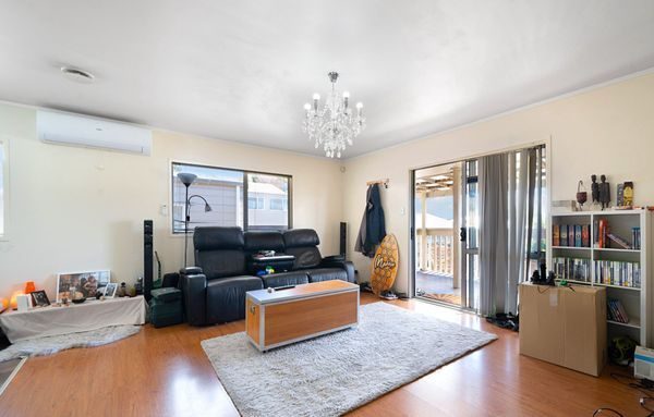 42A Farwood Drive, Henderson, Waitakere City, Auckland - Carousel 2