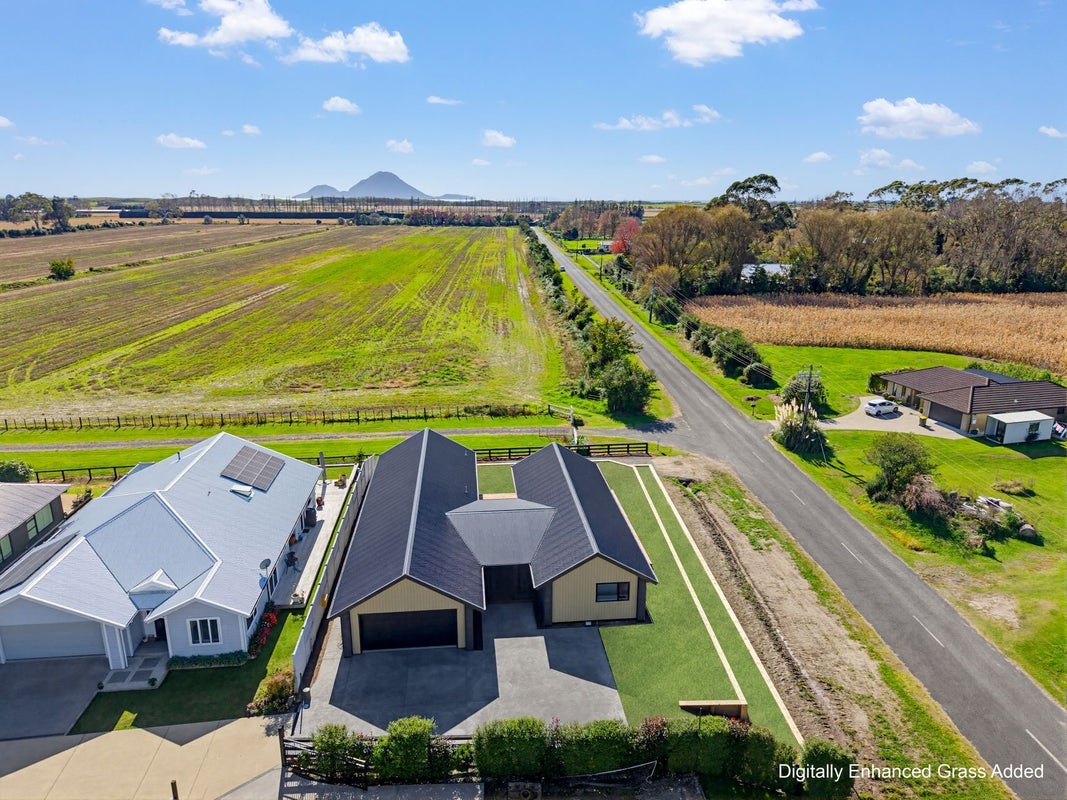 7 Tara Iti Way, Coastlands, Whakatane - Carousel 1
