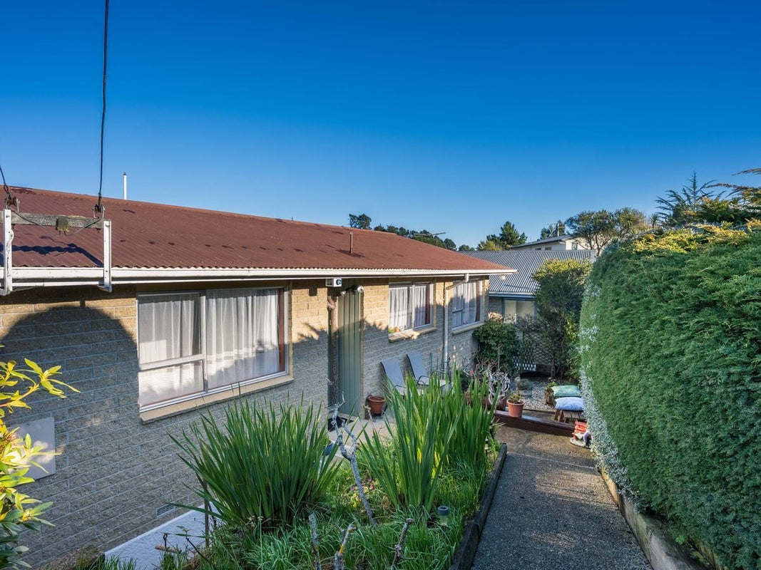 11 Bell Crescent, Concord, Dunedin - Carousel 2