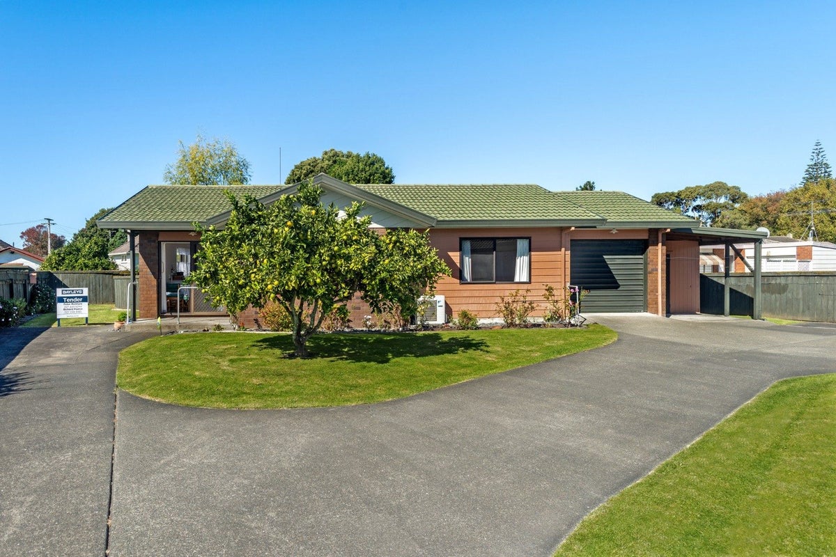 13B Goldsmith Street, Elgin, Gisborne - Carousel 1