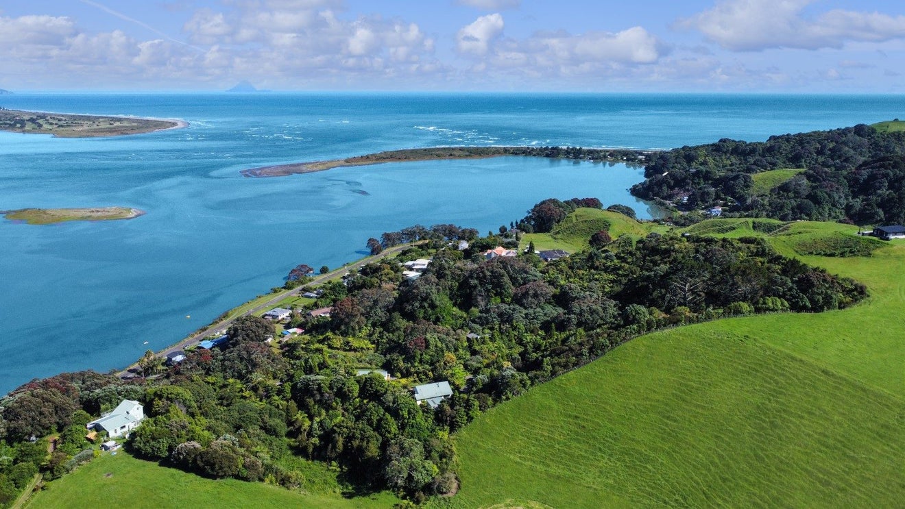 248 Ohiwa Harbour Road, Waiotahe, Opotiki - Carousel 50