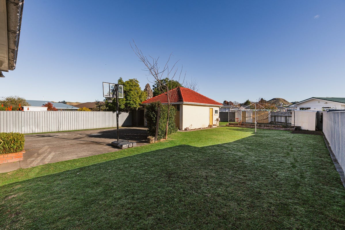 183 Gloucester Street, Taradale, Napier - Carousel 14