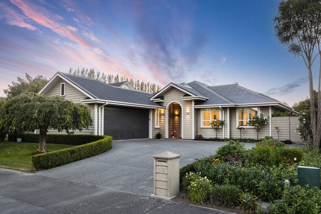 35 Brookfield Drive, Northwood, Christchurch - Carousel 1