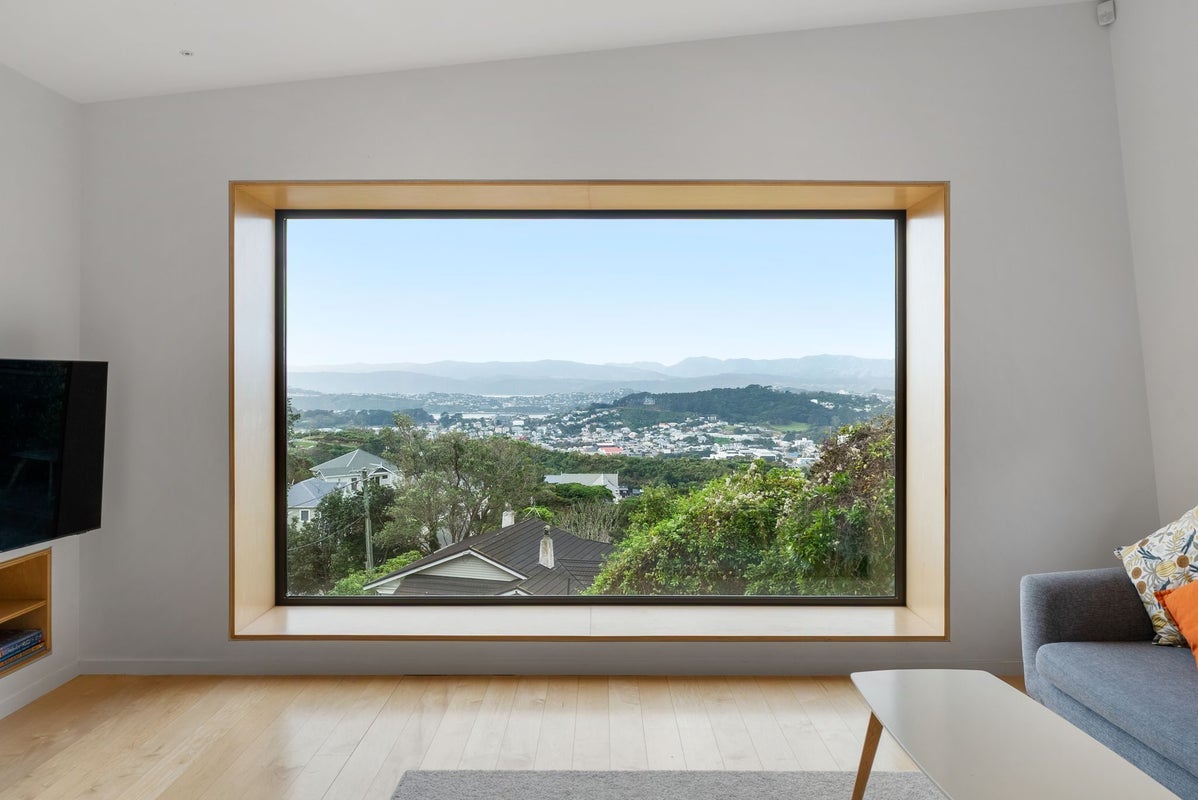 46A Mana Street, Vogeltown, Wellington - Carousel 2