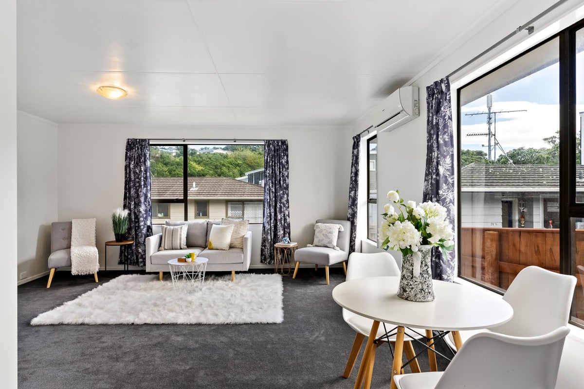 201B Newlands Road, Newlands, Wellington - Carousel 2