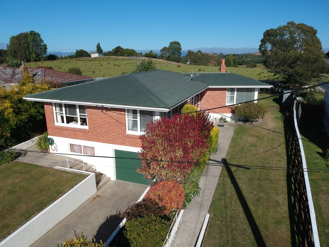 42 Glendale Crescent, Holmes Hill, Oamaru - Carousel 1