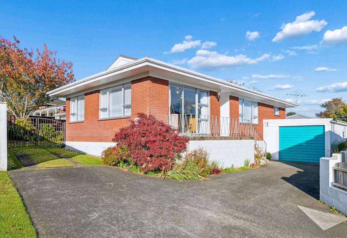 2/39 Ashdown Place, Pahurehure, Papakura - Carousel 1
