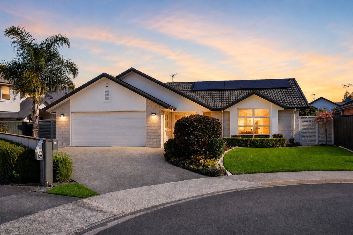 21 Merlin Close, Huntington, Hamilton - Carousel 1