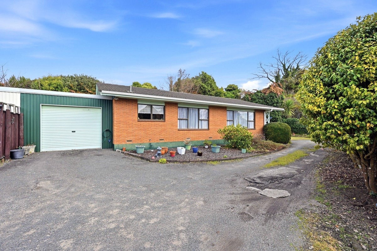 8A Westbrook Place, Pomare, Rotorua - Carousel 1