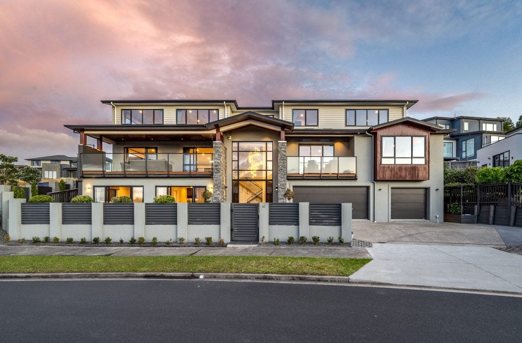 45 Armstrong Farm Drive, East Tamaki Heights, Auckland - Carousel 1