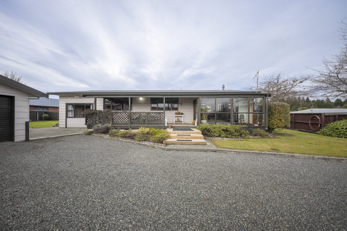 67 Luxmore Drive, Te Anau, Te Anau - Carousel 2