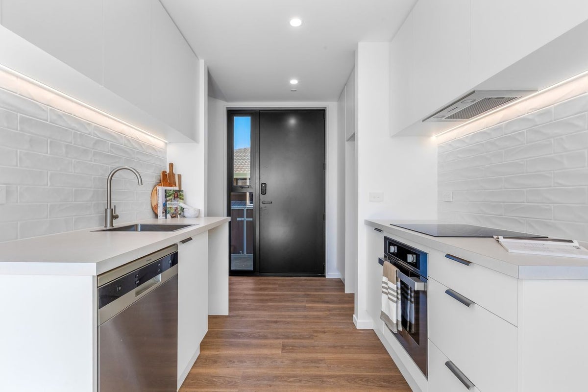 5/160 Clarence Street, Riccarton, Christchurch City, Canterbury - Carousel 2
