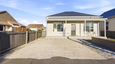 8 East Avenue, Saint Kilda, Dunedin - Carousel 1