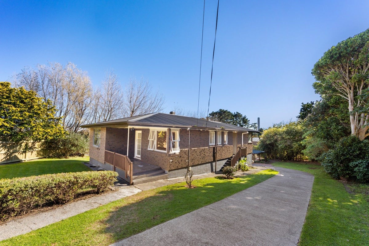 114A Pioneer Road, Moturoa, New Plymouth - Carousel 1