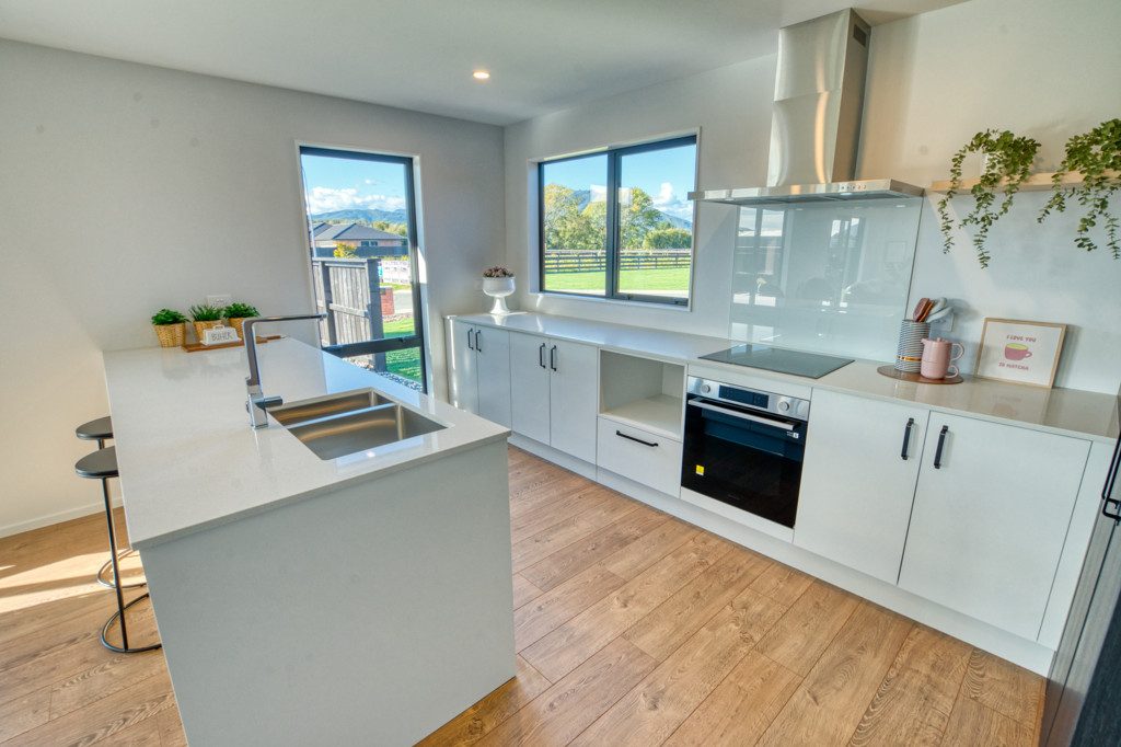 11 Hinau Crescent, Kaiata, Greymouth - Carousel 2