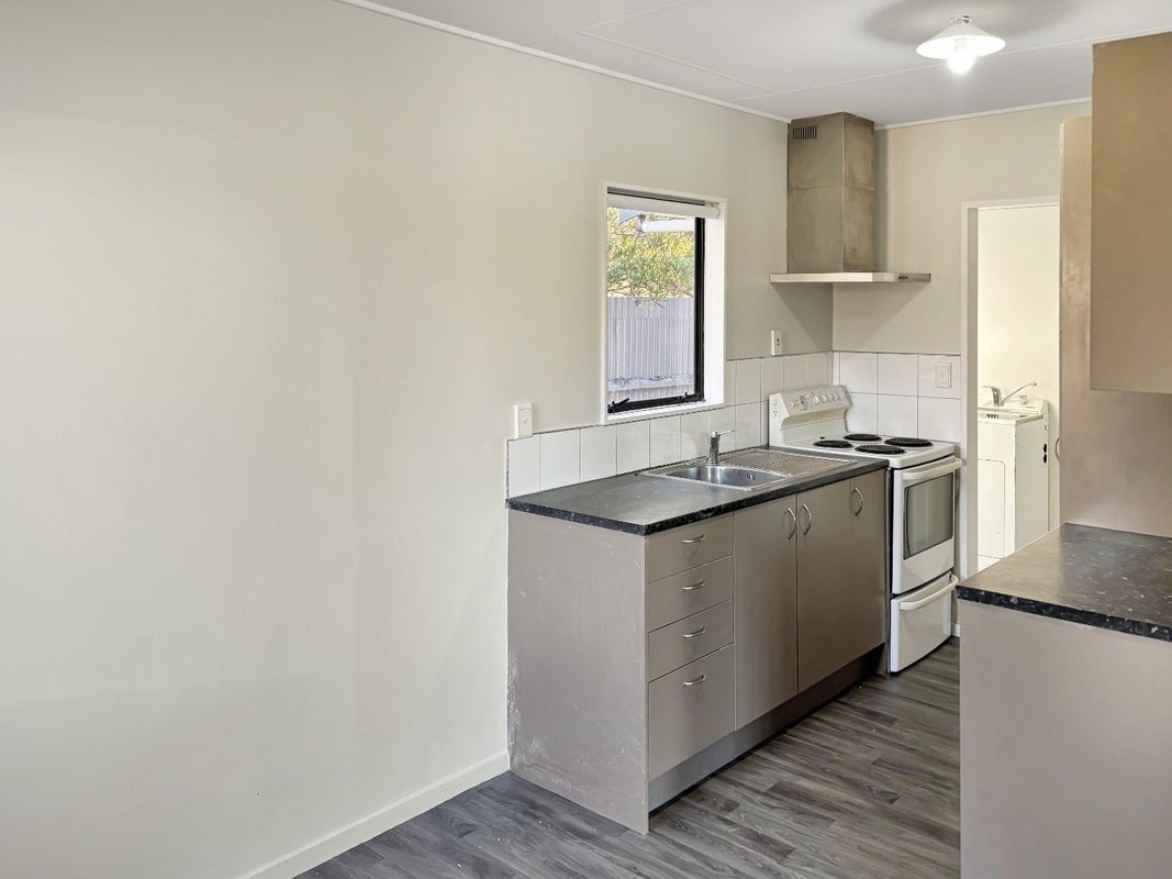 913F Nelson Street North, Mahora, Hastings, Hawke's Bay - Carousel 2