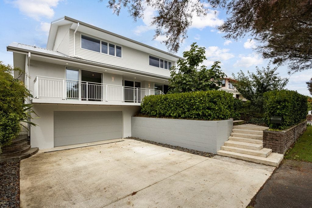 28 Silva Crescent, Riverlea, Hamilton - Carousel 1