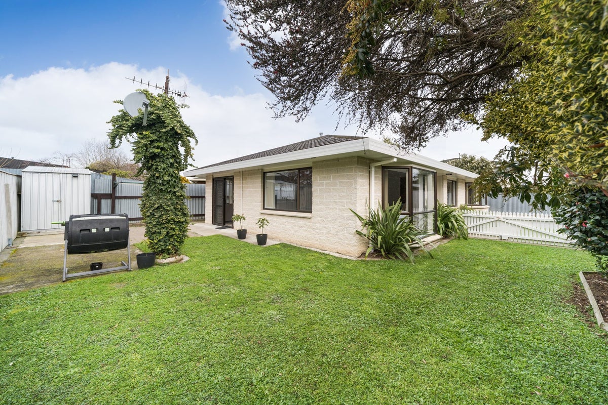 4A Ronberg Street, Highbury, Palmerston North - Carousel 1