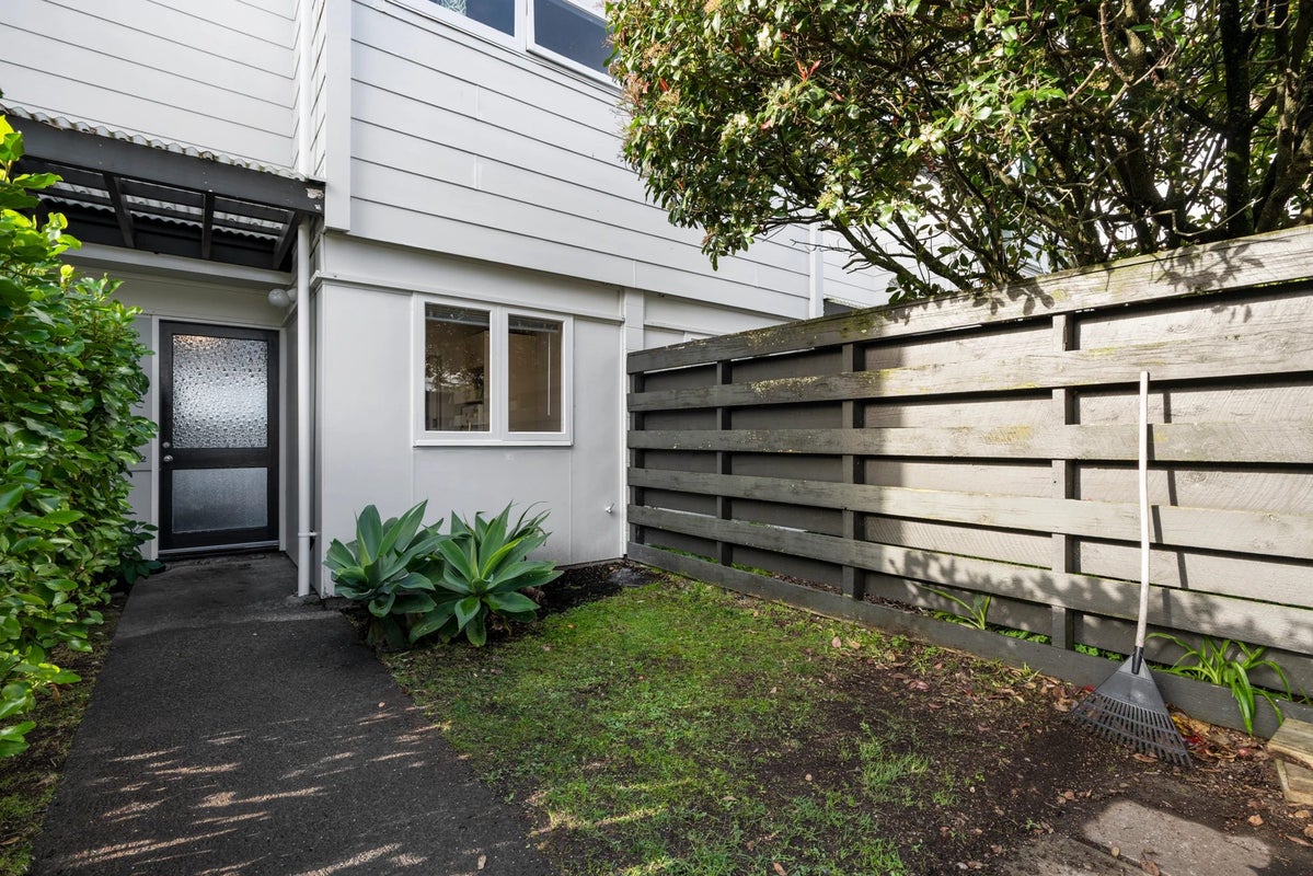 2/111 Melrose Road, Mount Roskill, Auckland - Carousel 2