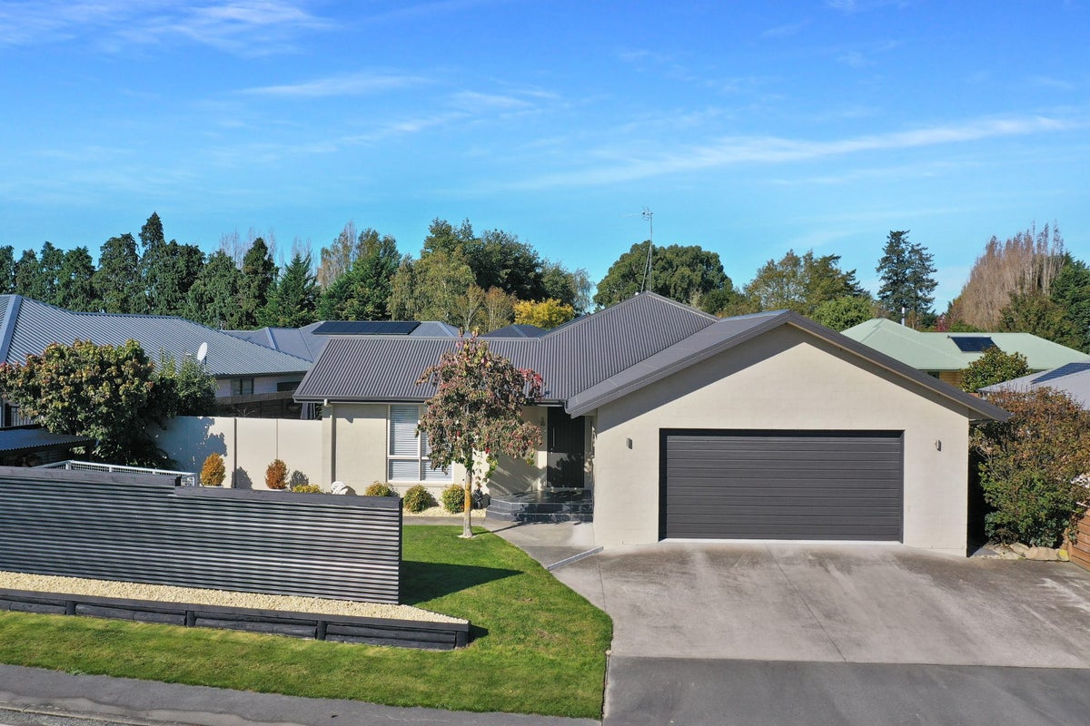 16 Geoff Geering Drive, Netherby, Ashburton - Carousel 1