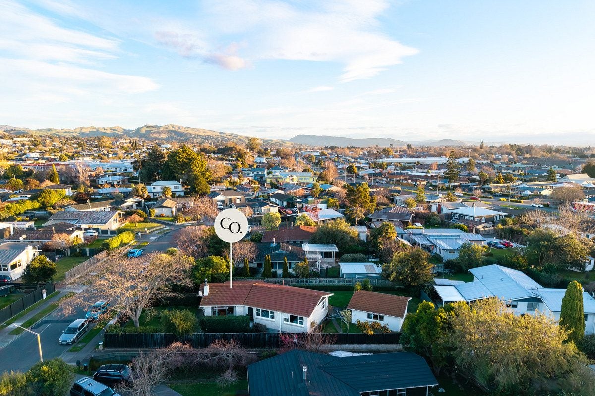 14 Bale Place, Havelock North, Havelock North - Carousel 18