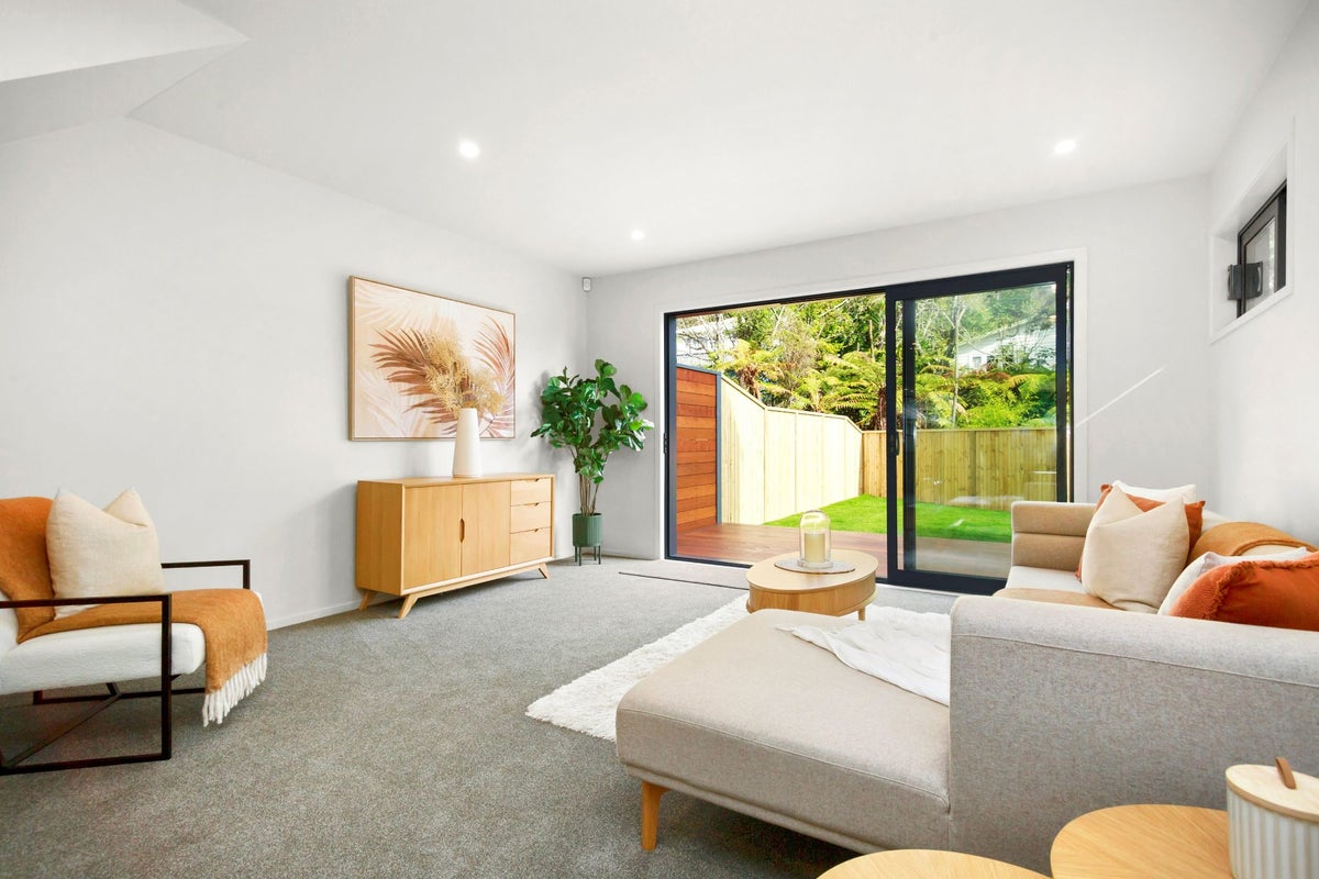 16B Tawhai Street, Stokes Valley, Lower Hutt - Carousel 2