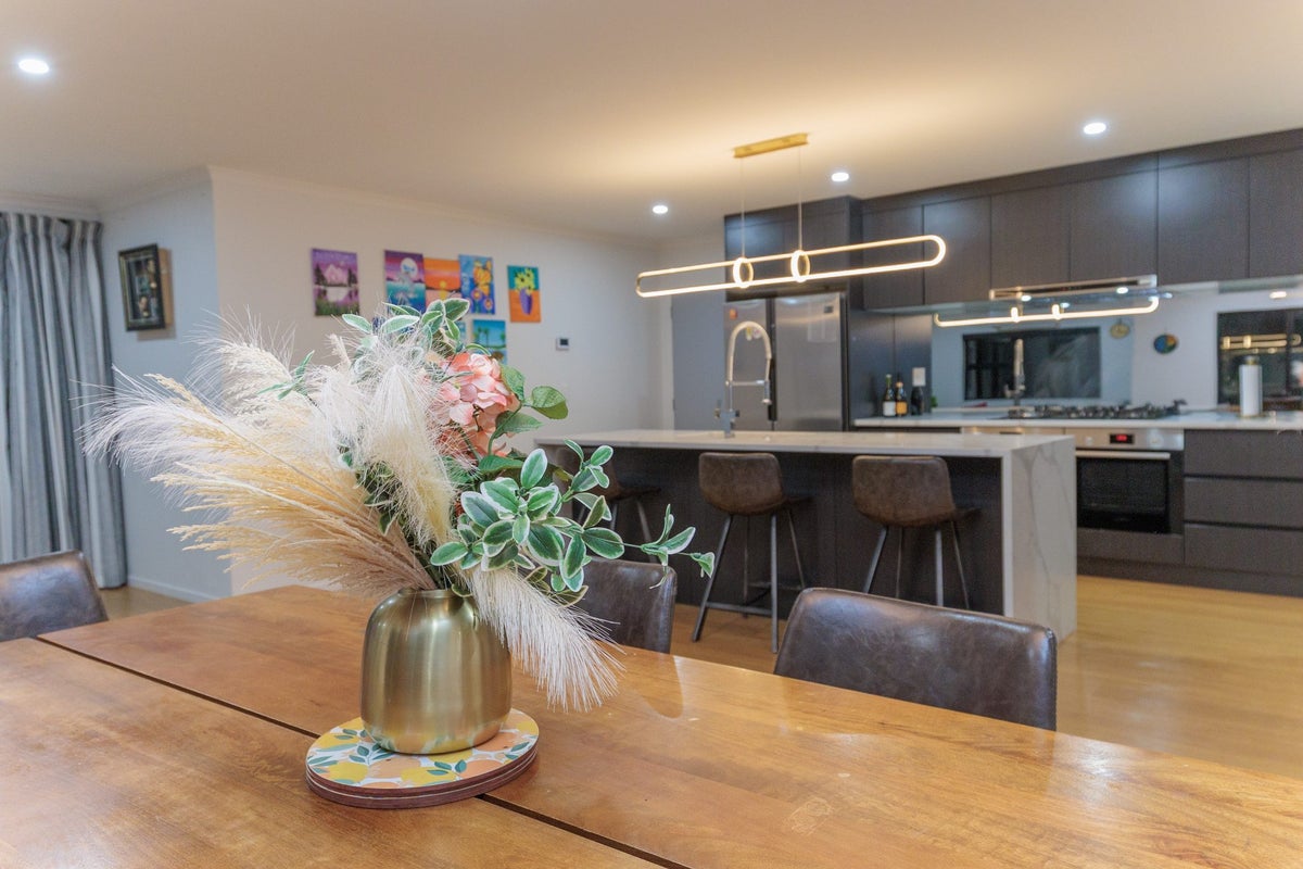 46 Rochdale Drive, Churton Park, Wellington - Carousel 2